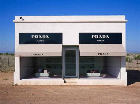 bild prada marfa bedeutung|what is prada marfa.